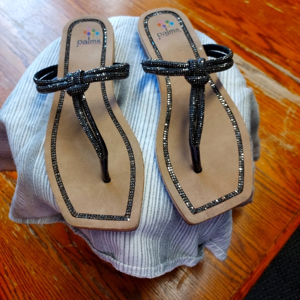 Women's Size 8 Wide PALMS Dressy Sandals